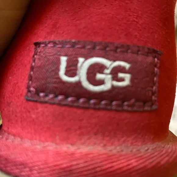 UGG Red Winter Boots for Women - Picture 4 of 6
